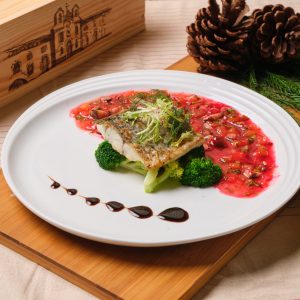 Pan-fried Barramundi with Oriental Salsa and Scallions