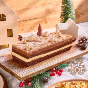 Miso Hazelnut Log Cake (1 KG)